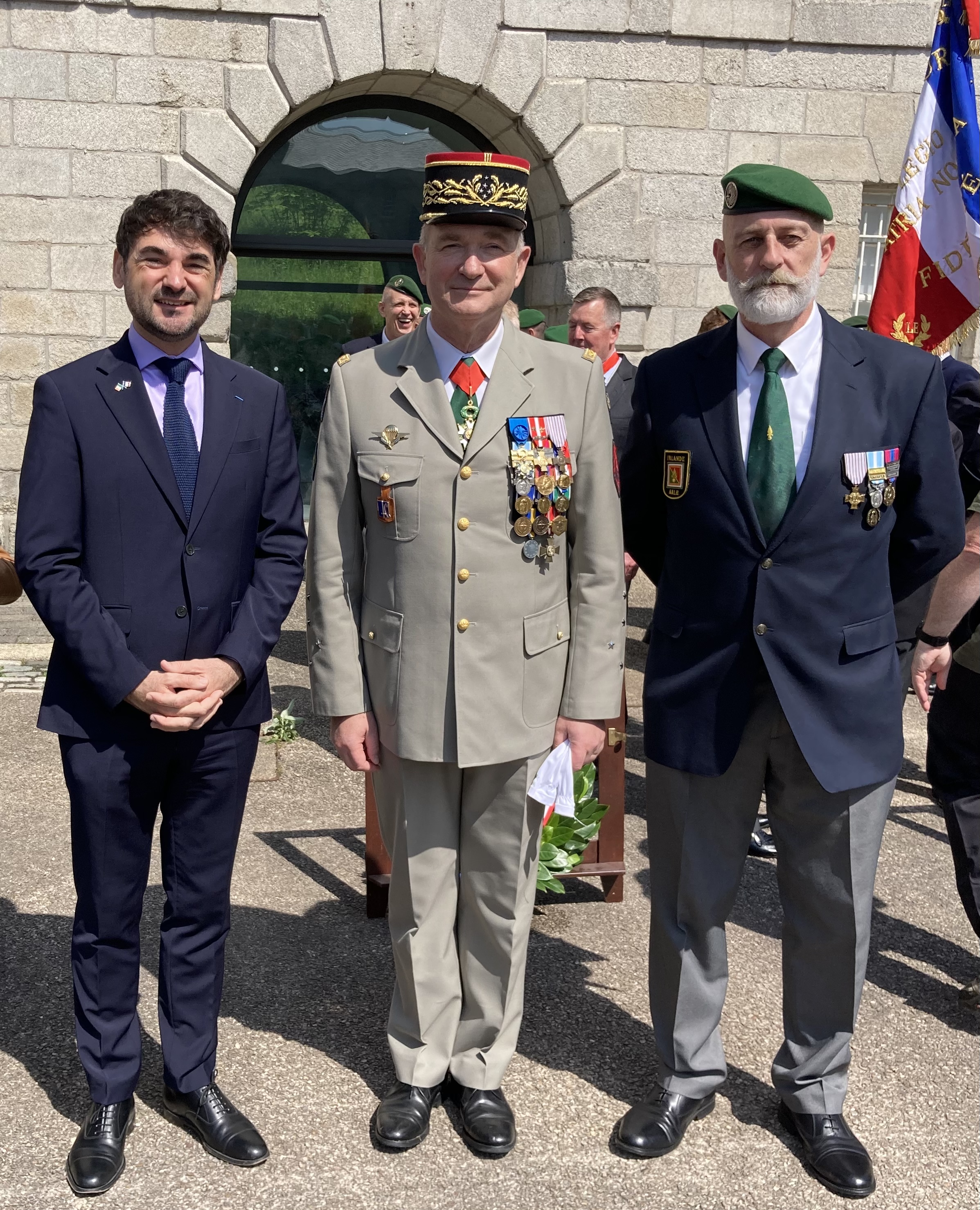 9755D572-2C14-46D0-AB13-63DBFB957519