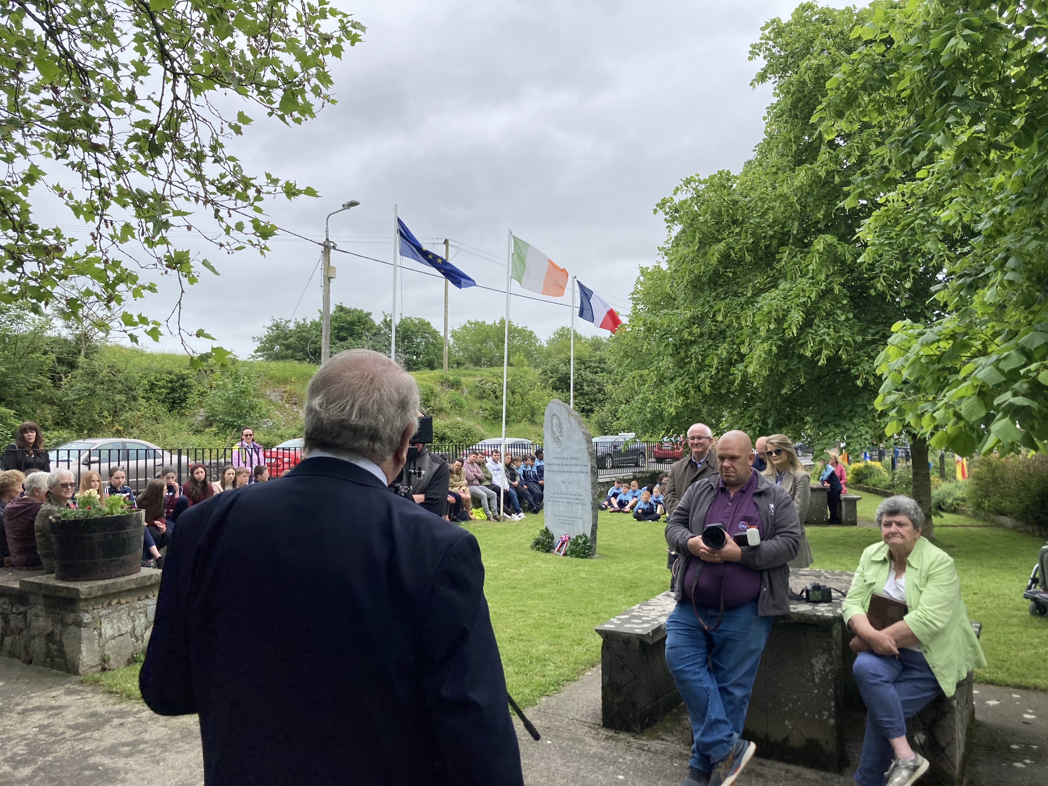 EEDB3D24-4BAB-4CE9-9B47-02F5A6BD6B71